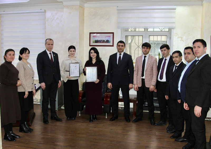 Қосимова Фирӯза,  Маликова Муаттар