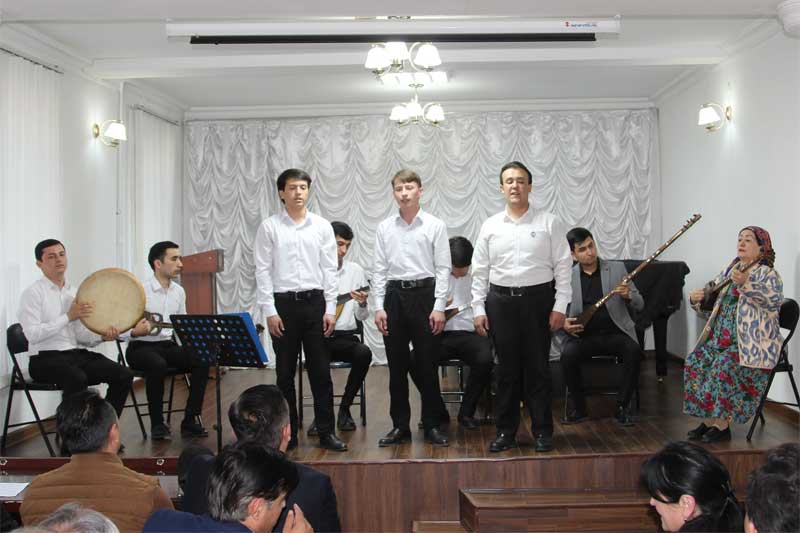 Кафедраи сарояндагии анъанавӣ