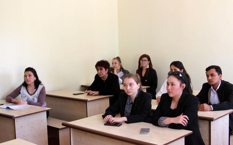 Кафедраи фортепианои тахассусӣ