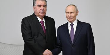 Эмомалӣ Раҳмон ва Владимир Путин