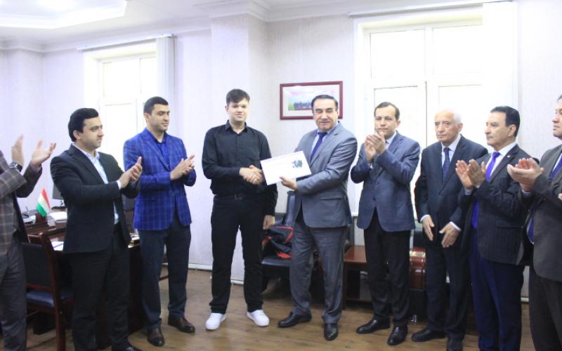 озмунҳои байналмилалӣ