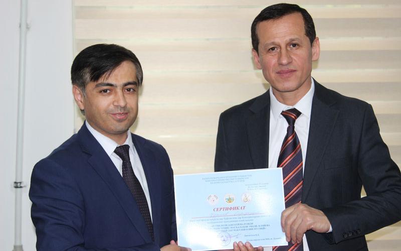 Шарифзода Лутфулло ва Ҷӯраев Сироҷиддин