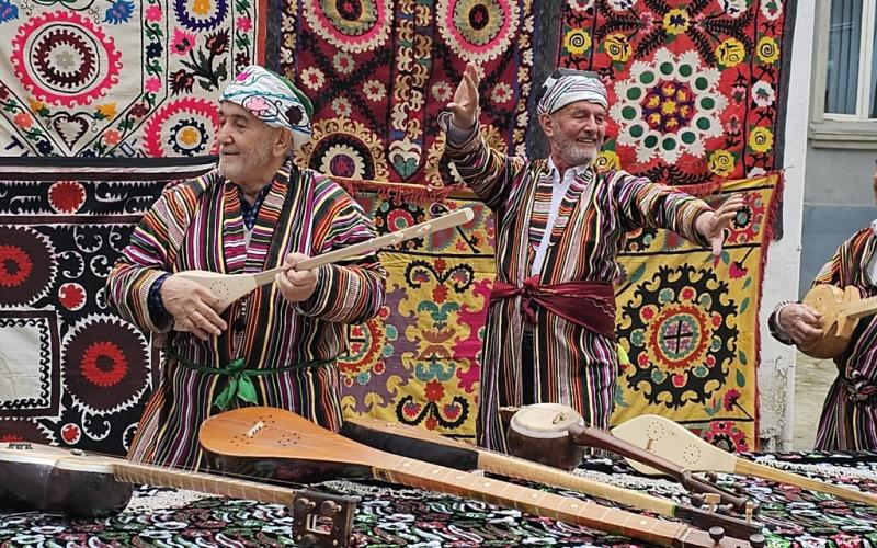 Таҷлили ҷашни Наврӯз