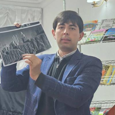 Конференсияи илмӣ-адабӣ