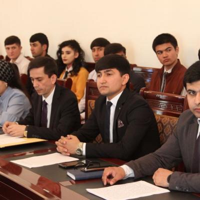 Конференсияи илмии магистрони Консерваторияи миллӣ